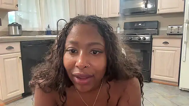 shyebonymilf webcam