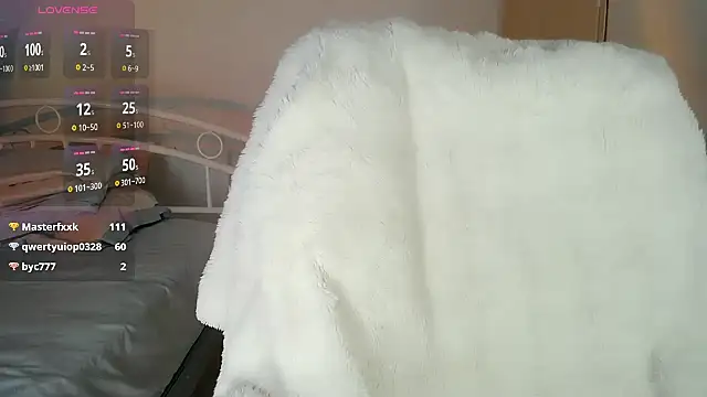 xxx719042 (F milf) - 扯抠奶头