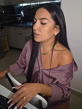 hot-babygirl webcam