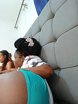 Black_prettty webcam