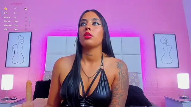 charlotte_kisss webcam
