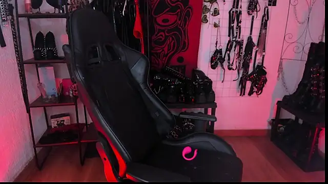 Agatha_BDSM webcam