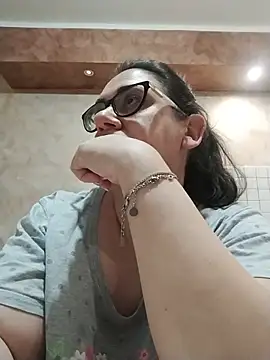 Dolcecurvy webcam
