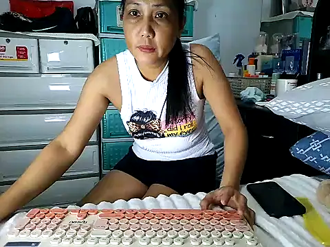 nhayasquirt webcam