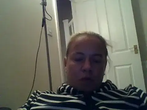 jennyblondeuk webcam