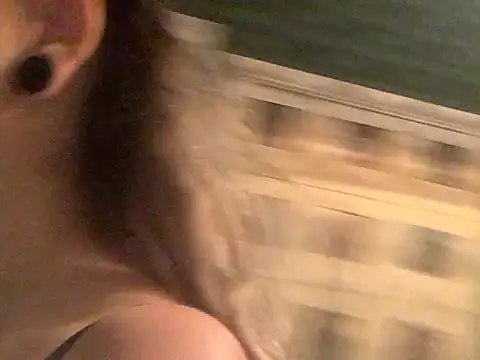 LaraaMaxx webcam
