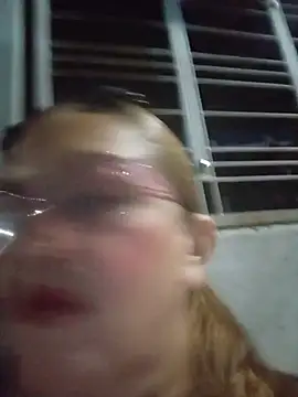 MOTHER_AND_SON09 live cam preview
