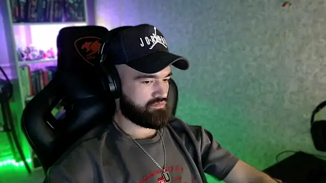 _Serious_Man webcam