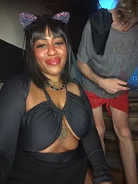 amazonianmistress (G young) - ✨Help For Epic Goal✨Use My Tip Menu🎁👑