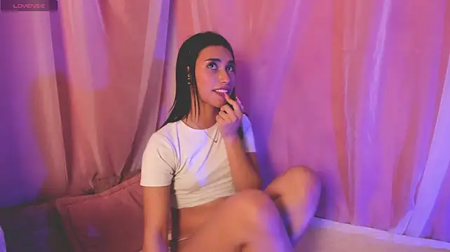 Kitty_Milan webcam