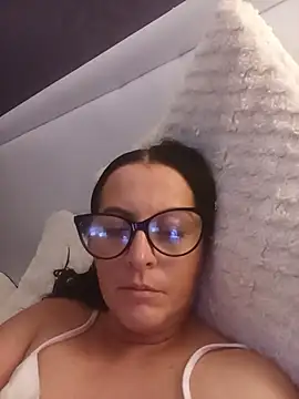 VelvetNaughty-Shem webcam