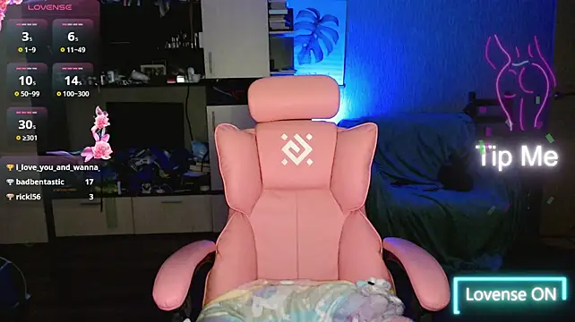 mischellemeow13 webcam