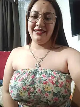 samm_curvy webcam