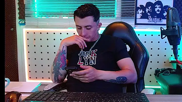 Godofcumxxx webcam