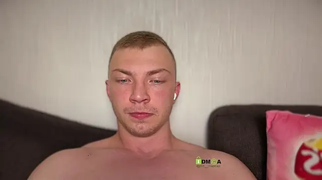 iron__chap webcam