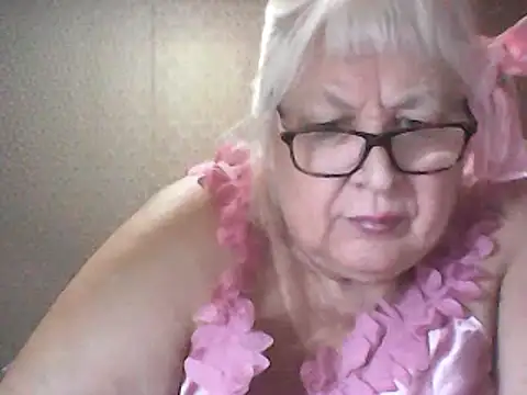 Alexia64231 live cam on StripChat