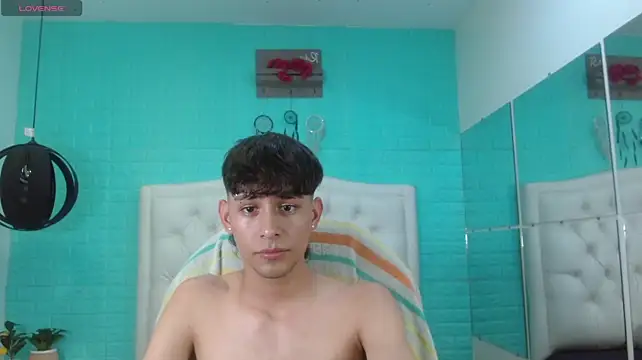 DraxBlade09 live cam on StripChat