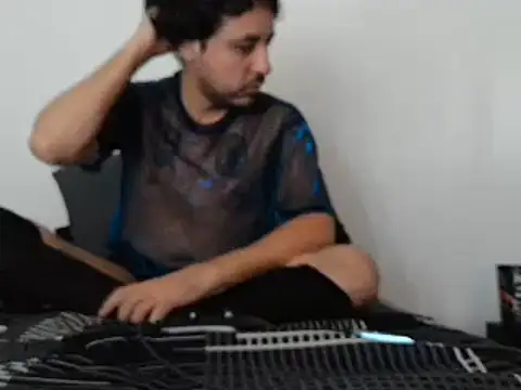 Iscariot19 live cam on StripChat
