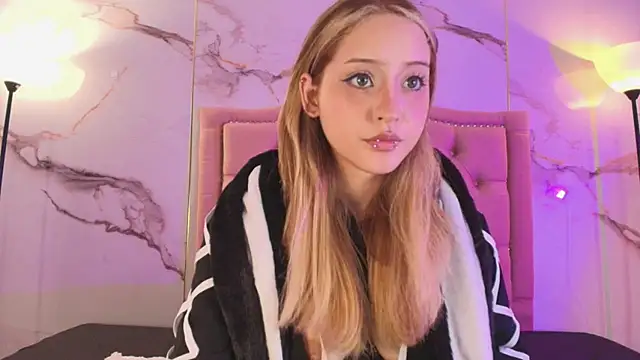 Suxan_White_