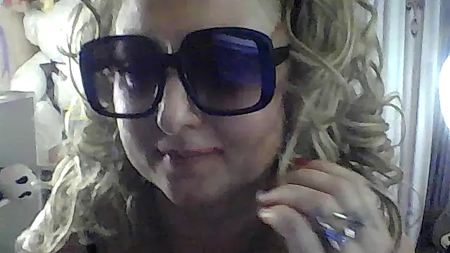 xHot_Amazonq live cam preview