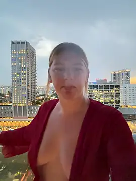 allyanalangell live cam on StripChat