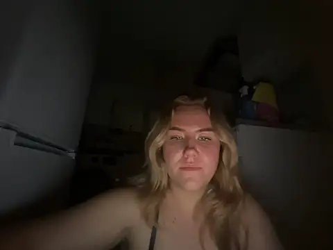 MaddyCherryX