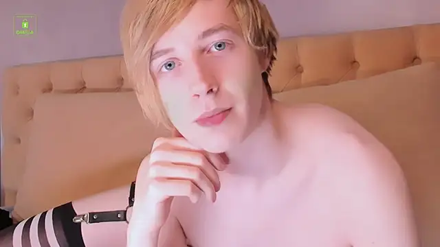 OrionLovell live cam on StripChat
