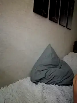 Juliamodest1