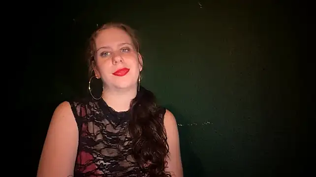 MayaKiss