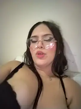 Ela_Tompson
