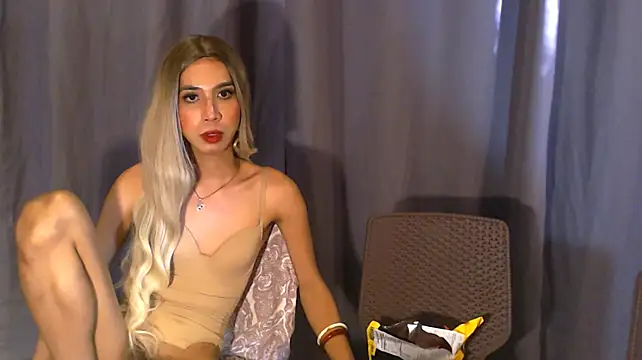 empress_nathaly live cam on StripChat