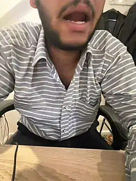 happyxsoulmaker live cam on StripChat