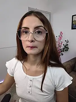 MiaaLoren webcam