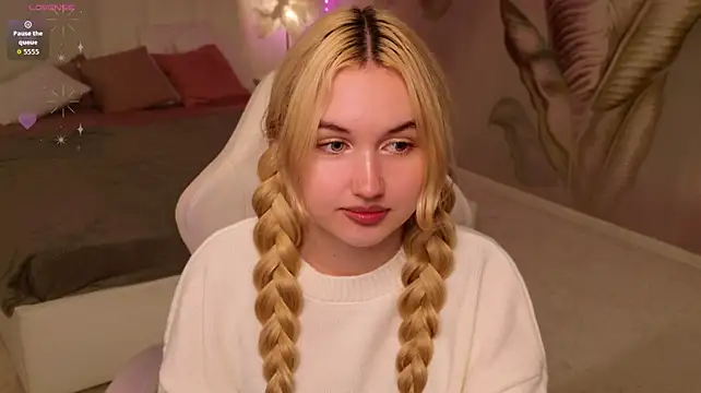 Lilly_Eyes webcam
