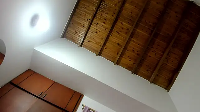 EmeraldBlonde webcam