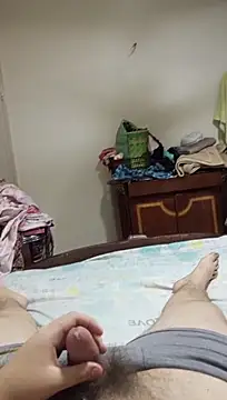 Youssef545484 live cam on StripChat