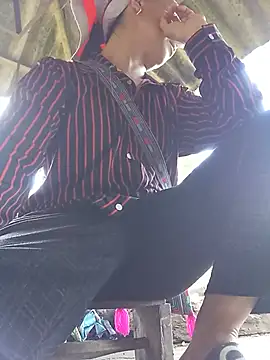 Linda-04 webcam