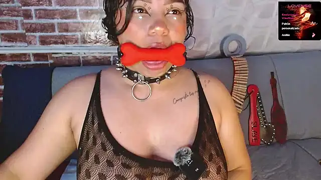 emma_bdsm_ webcam