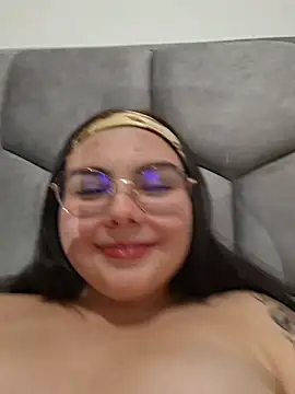 Julieth85_
