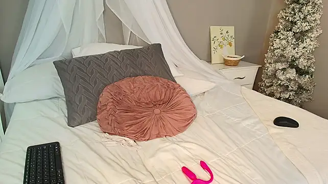 bloom_apple webcam