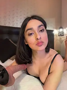 MiahWindsor webcam