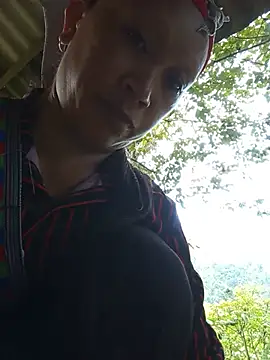 Linda-04 webcam