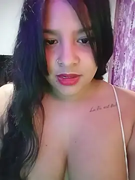Daniela_Steel live cam on StripChat