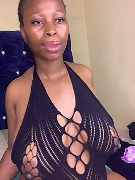 SugarTiiits live cam on StripChat