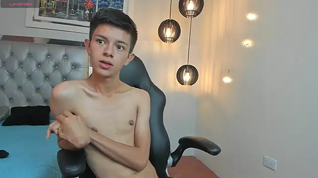 fem_danny7