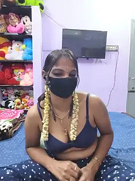 Tamil_Ishu webcam
