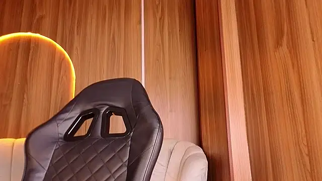 Alina_b_ webcam