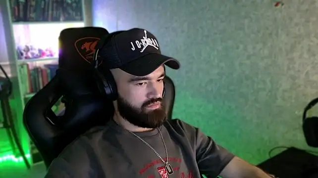 _Serious_Man webcam