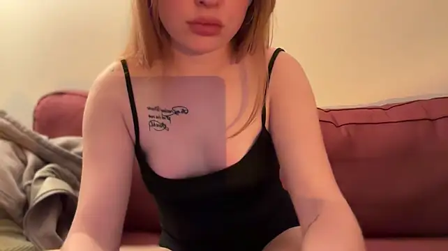 MarianaTease webcam