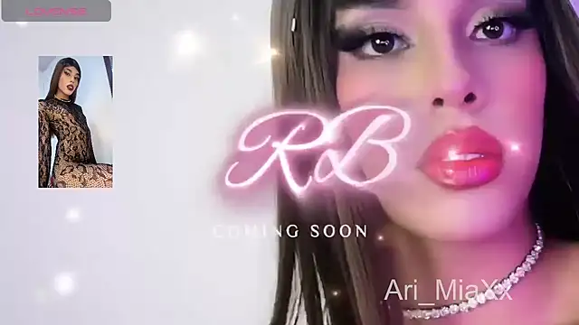 Model: Ari_Miaxx